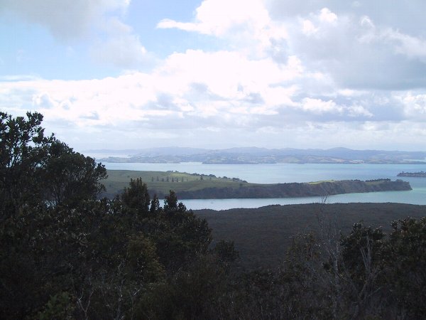 ���̉摜�͎����I�ɐ؂�ւ��܂�...