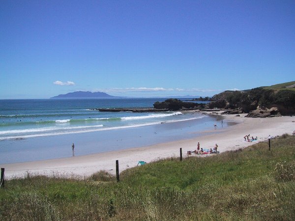 ���̉摜�͎����I�ɐ؂�ւ��܂�...