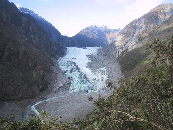 ���̉摜�͎����I�ɐ؂�ւ��܂�...