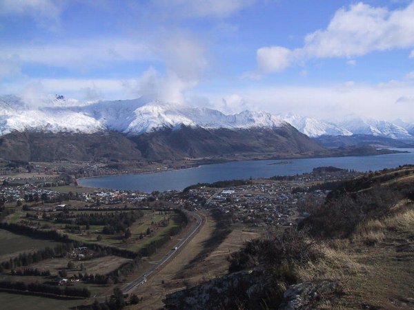 ���̉摜�͎����I�ɐ؂�ւ��܂�...